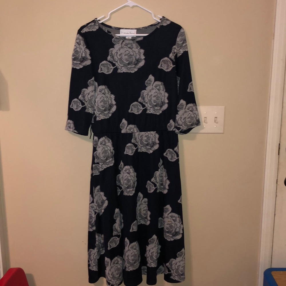 Ladies fall/winter dress